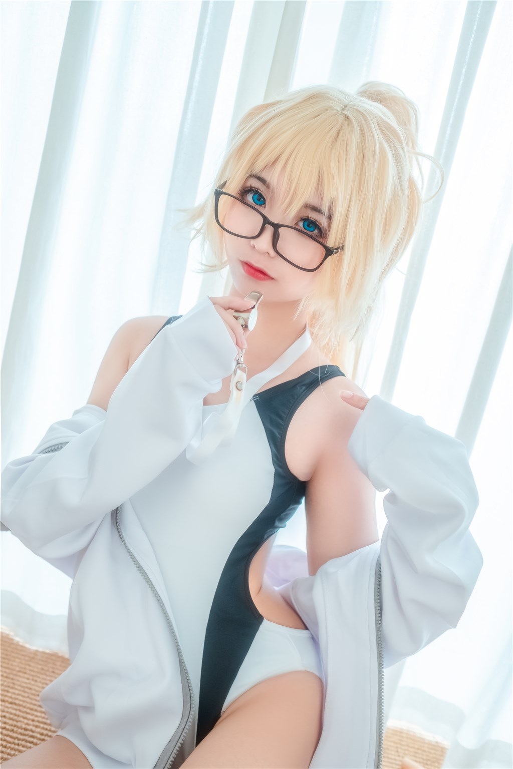 海角社区苹果绝密夜语录：探寻隐秘角落中极致撩情与禁断秘密